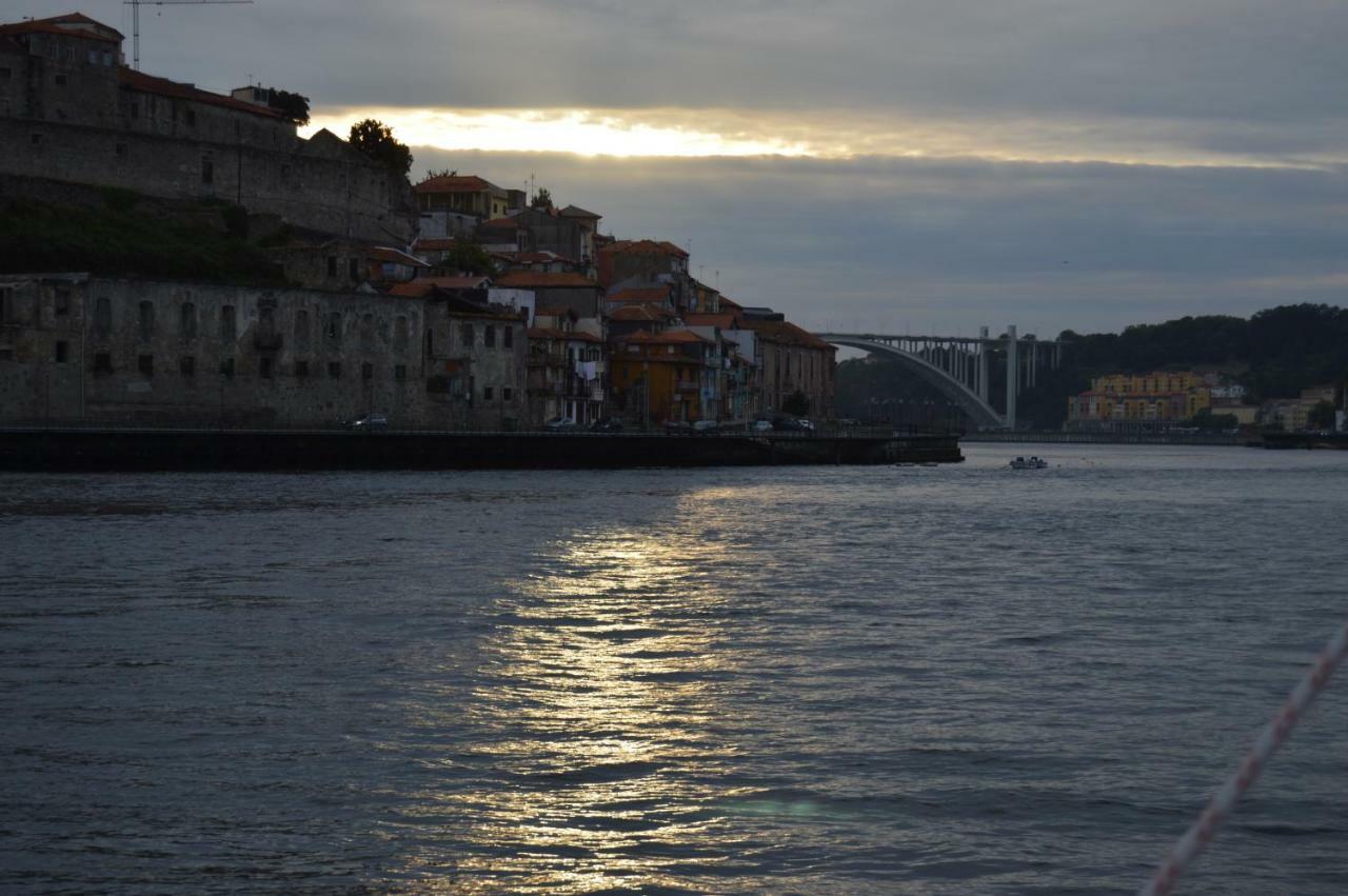Noite A Bordo C/Pa Em Veleiro -Rio Douro Hotel Vila Nova de Gaia Exterior foto